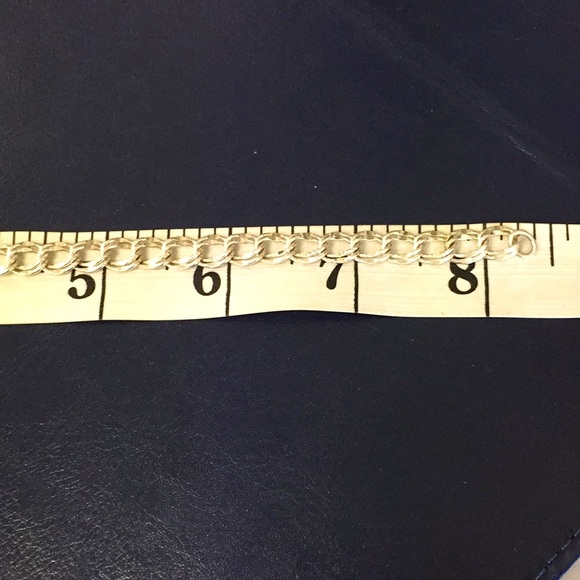 Ladies Sterling Silver Charm Bracelet. - Picture 3 of 5